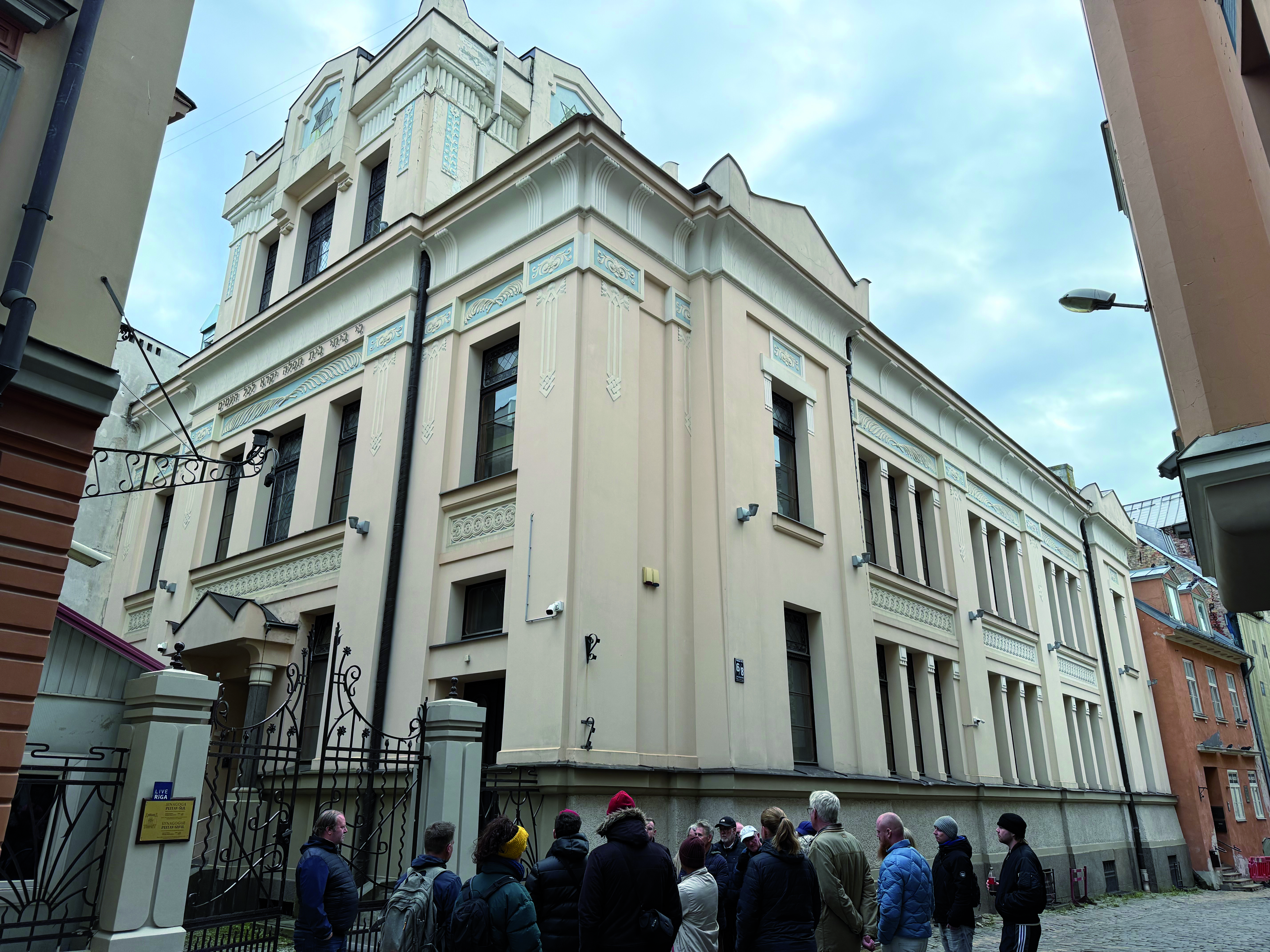 7-rigaer-peitav-synagoge1.jpeg