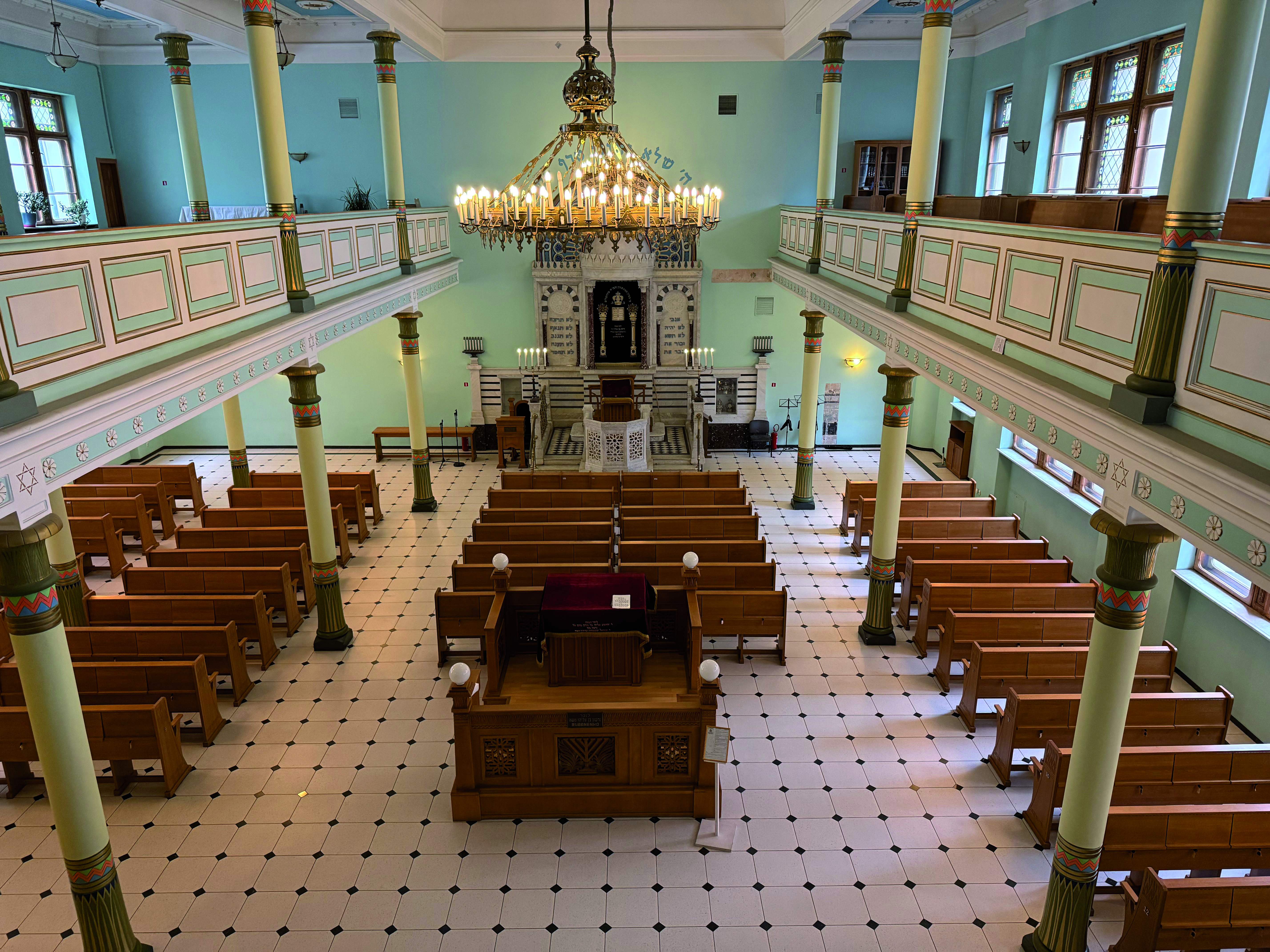 8-rigaer-peitav-synagoge2.jpeg
