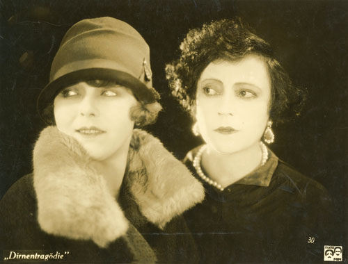 dirnentragodie-2.jpg